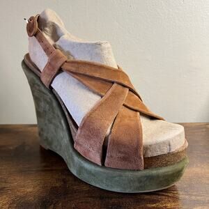 Donald J. Pliner Tan and Olive Wedges